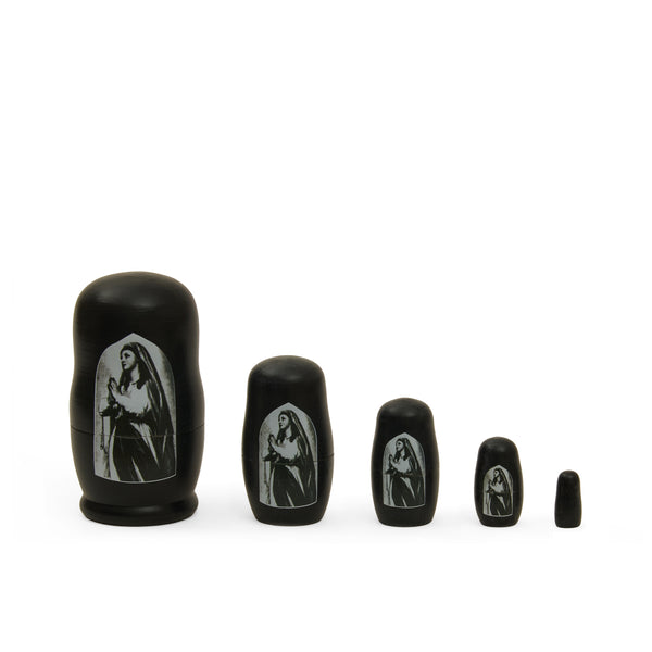 NESTING DOLLS